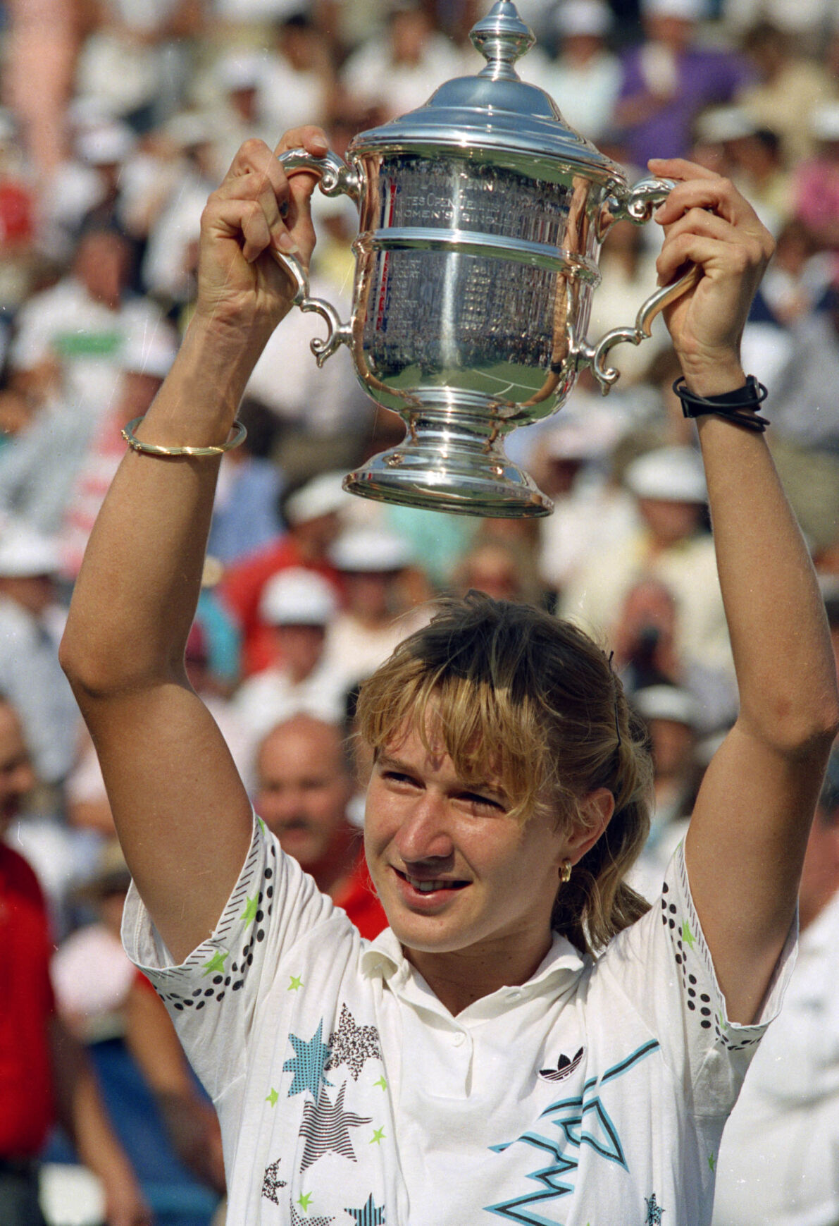 1988: Steffi Graf becomes third woman to complete Grand Slam
